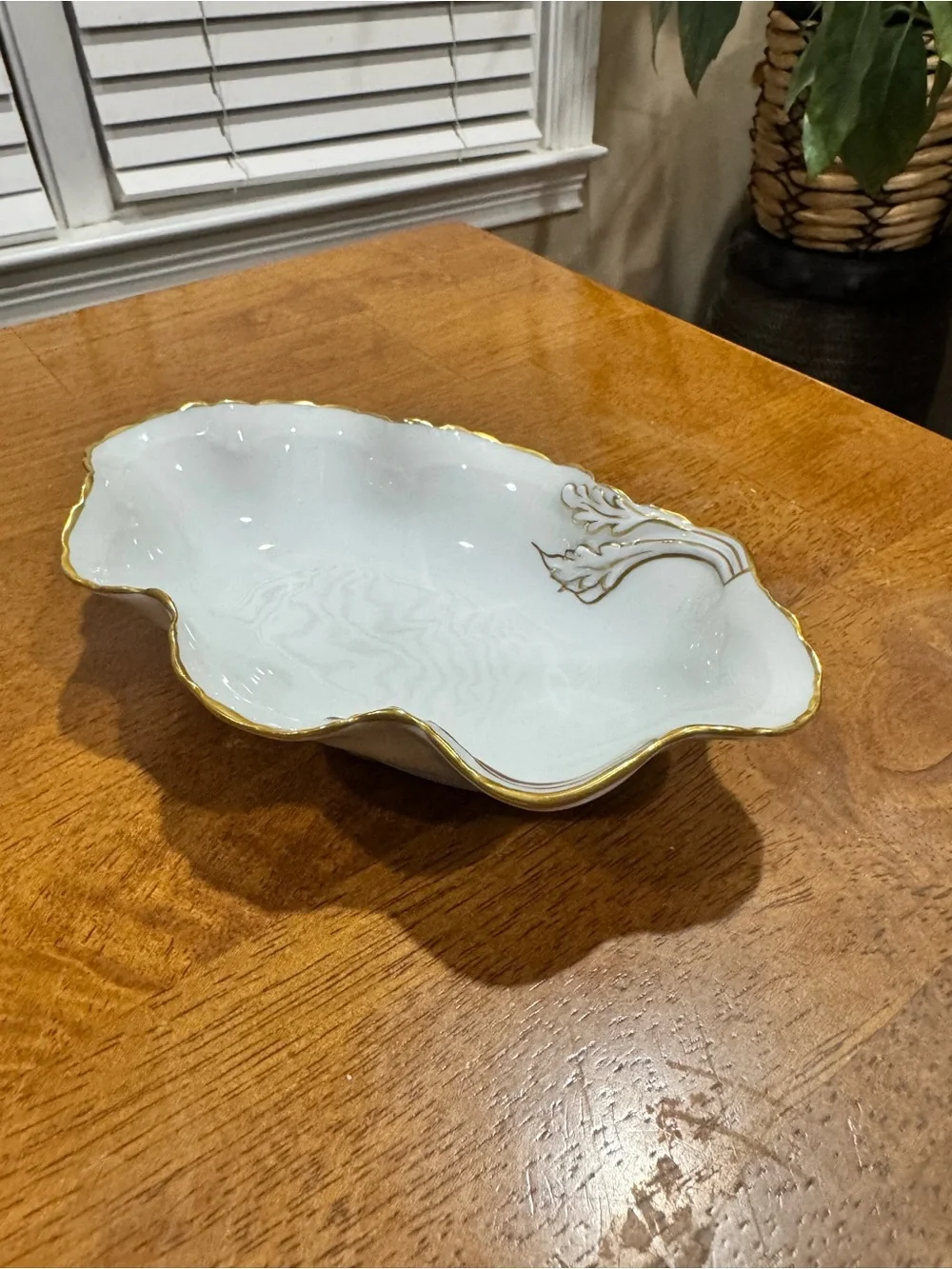 Vintage Chamart Limoges France Gold Scalloped Leaf Porcelain Trinket Relish Dish
